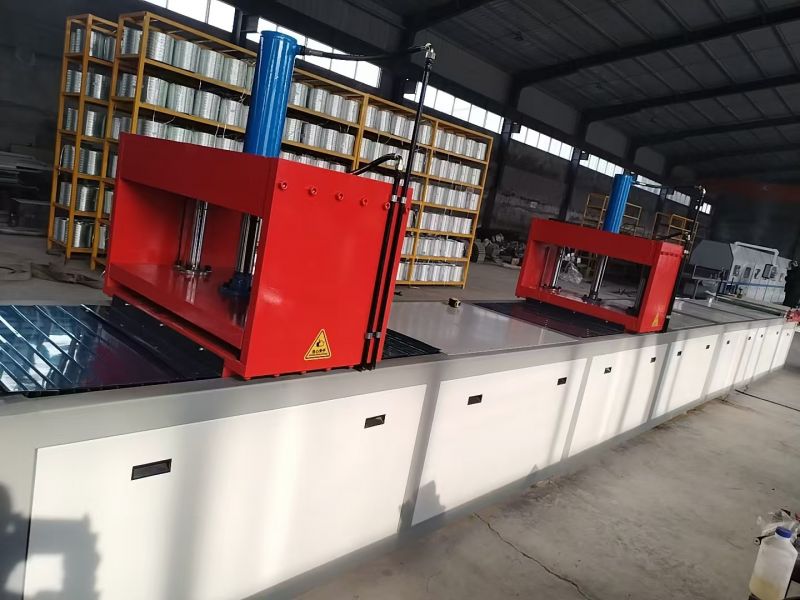 不同廠家的玻璃鋼拉擠設備有區(qū)別嗎